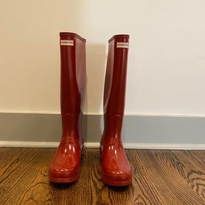 Red Women’s Hunter Boots Size 8